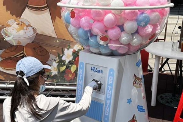 巨蛋扭蛋機造型扭蛋機大型扭蛋機租賃扭蛋機派對活動推銷展覽陽昇國際