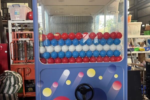 2026年桃園市元旦升旗典禮.長庚養生村.大型扭蛋機造型扭蛋機租賃扭蛋機陽昇國際