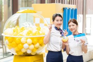 知名飯店與航空公司合作巨大扭蛋機大型扭蛋機租賃扭蛋機租賃旅展活動航空主題活動百貨周年慶陽昇國際